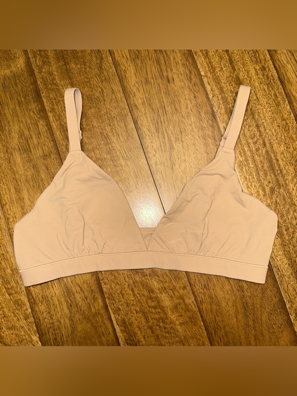 SKIMS Fits Everybody nude Wireless Triangle Bralette Pullover Adjustable M